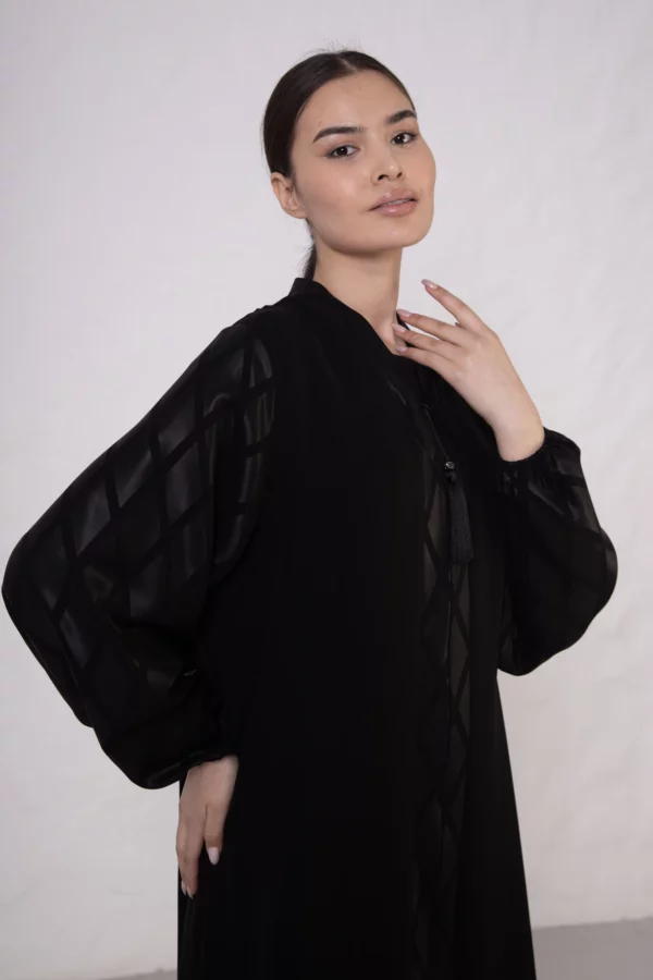 Diamond Pattern Abaya with Elastic Cuffs