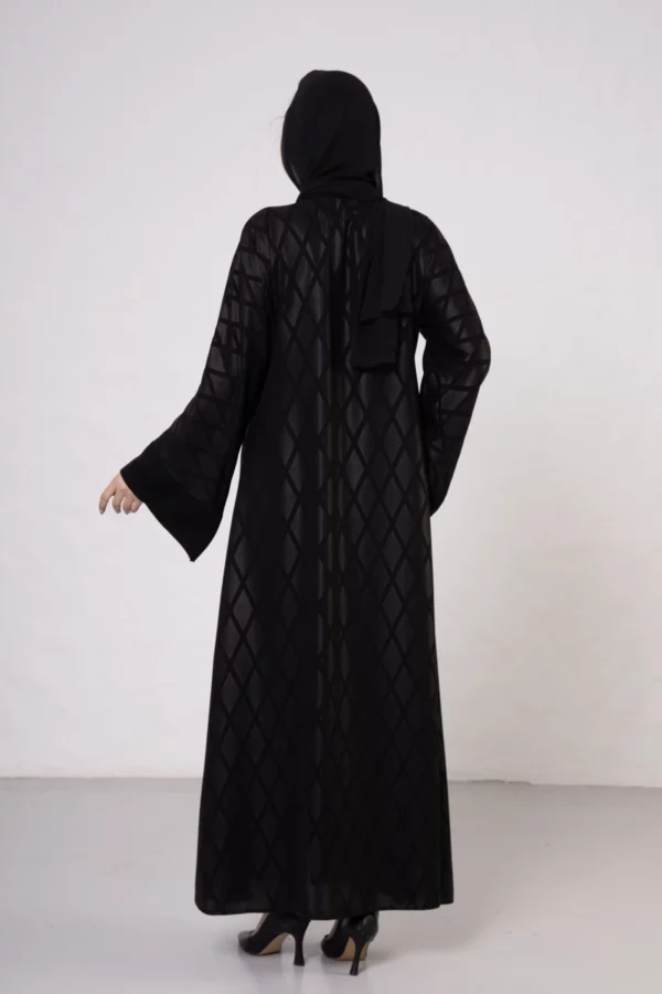 Diamond Pattern Zippered Abaya