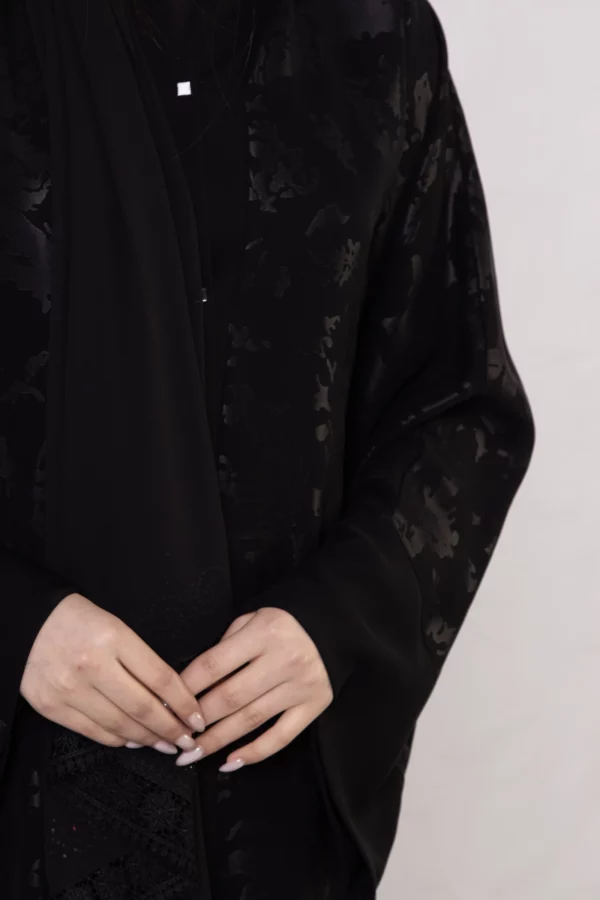 Map Pattern Abaya with Snap Closures