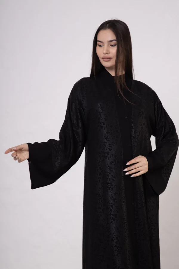 Scarf Pattern Abaya with Snap Closures