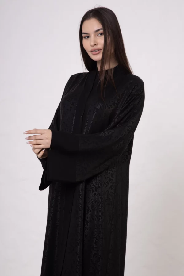 Scarf Pattern Abaya with Snap Closures