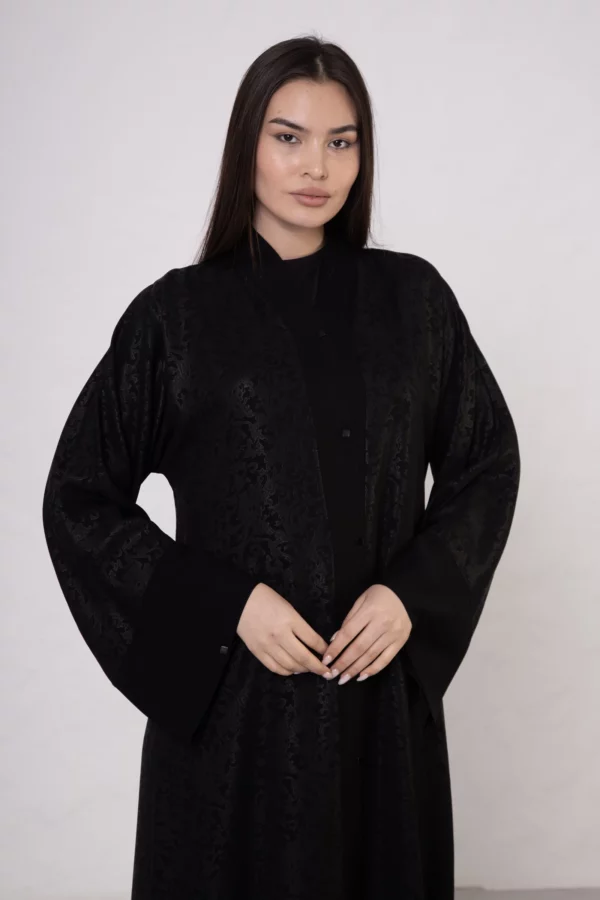 Scarf Pattern Abaya with Snap Closures