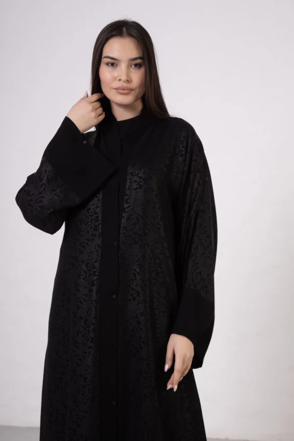 Scarf Pattern Abaya with Snap Closures