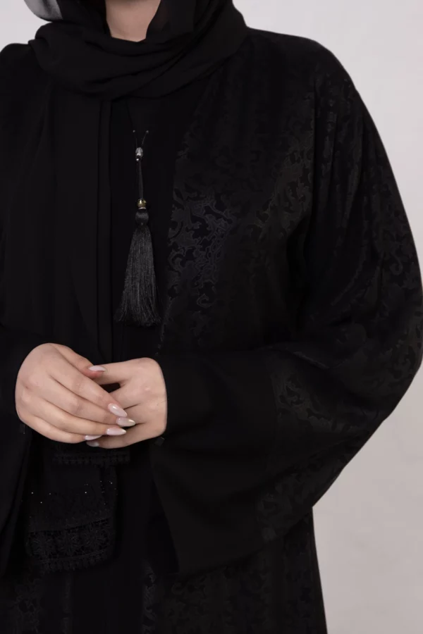 Scarf Pattern Zippered Abaya