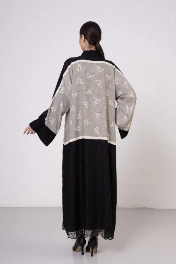 Printed Abaya with Lace Hem Detail and Snap Closures