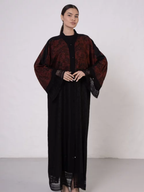 VS-Inspired Tuğra Print Abaya
