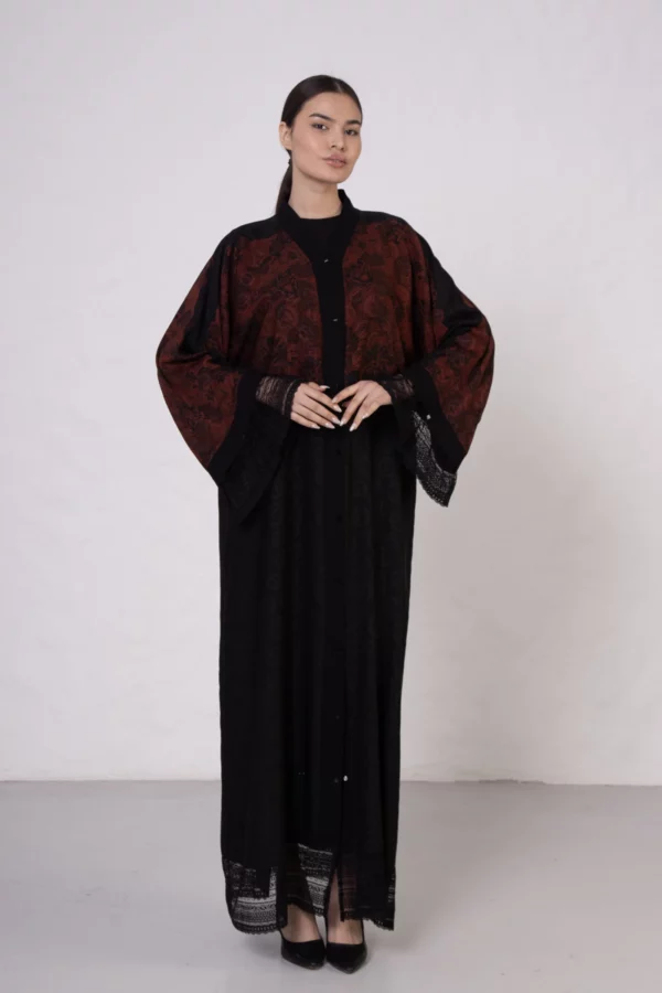 VS-Inspired Tuğra Print Abaya