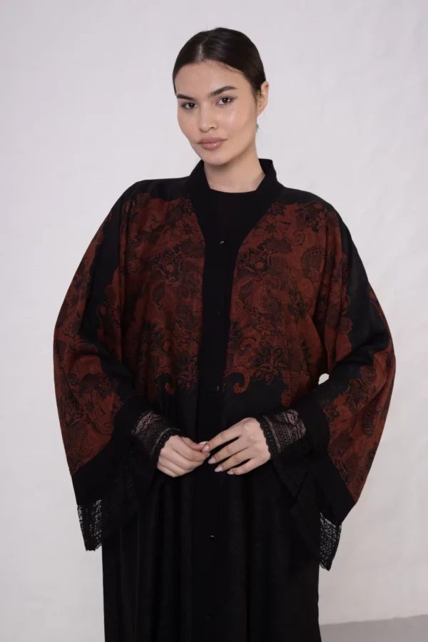 VS-Inspired Tuğra Print Abaya