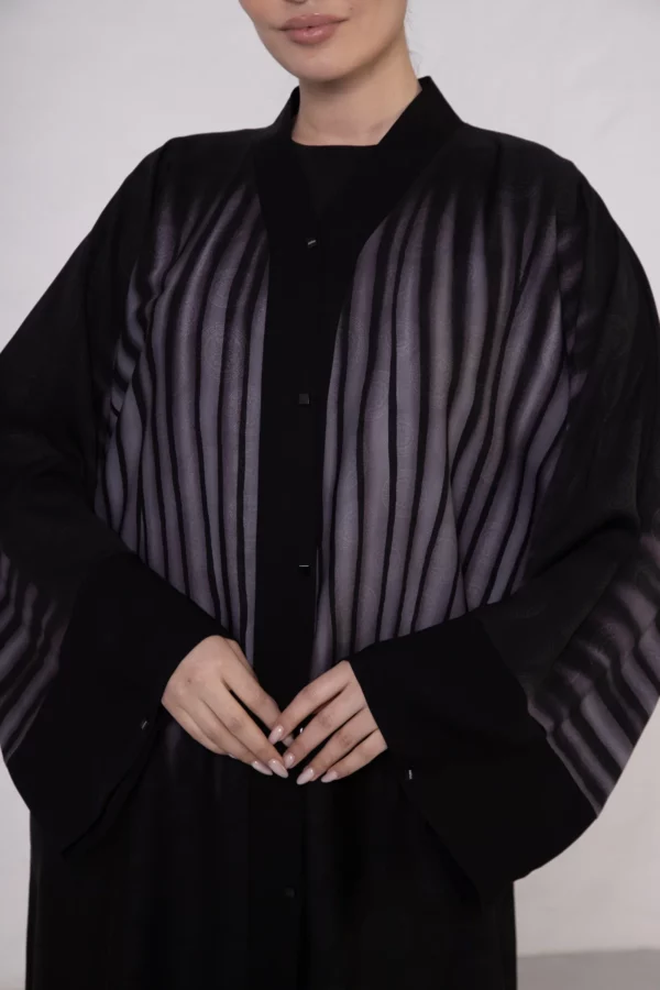 VS-Inspired Print Lilac Abaya