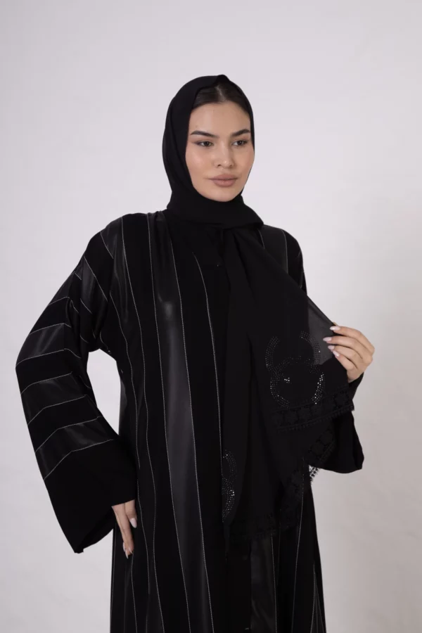 WD-514_4 Wide Striped Abaya with White Stitching