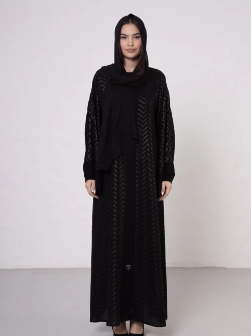 Zigzag Pattern Abaya